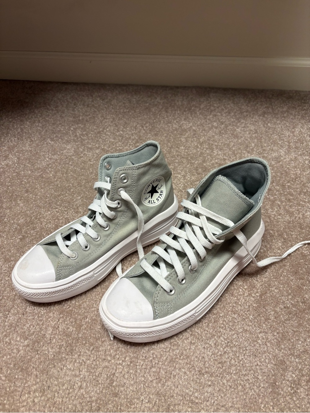 Converse High Top Platform Sneakers in Sage Green, size 7, very good used!